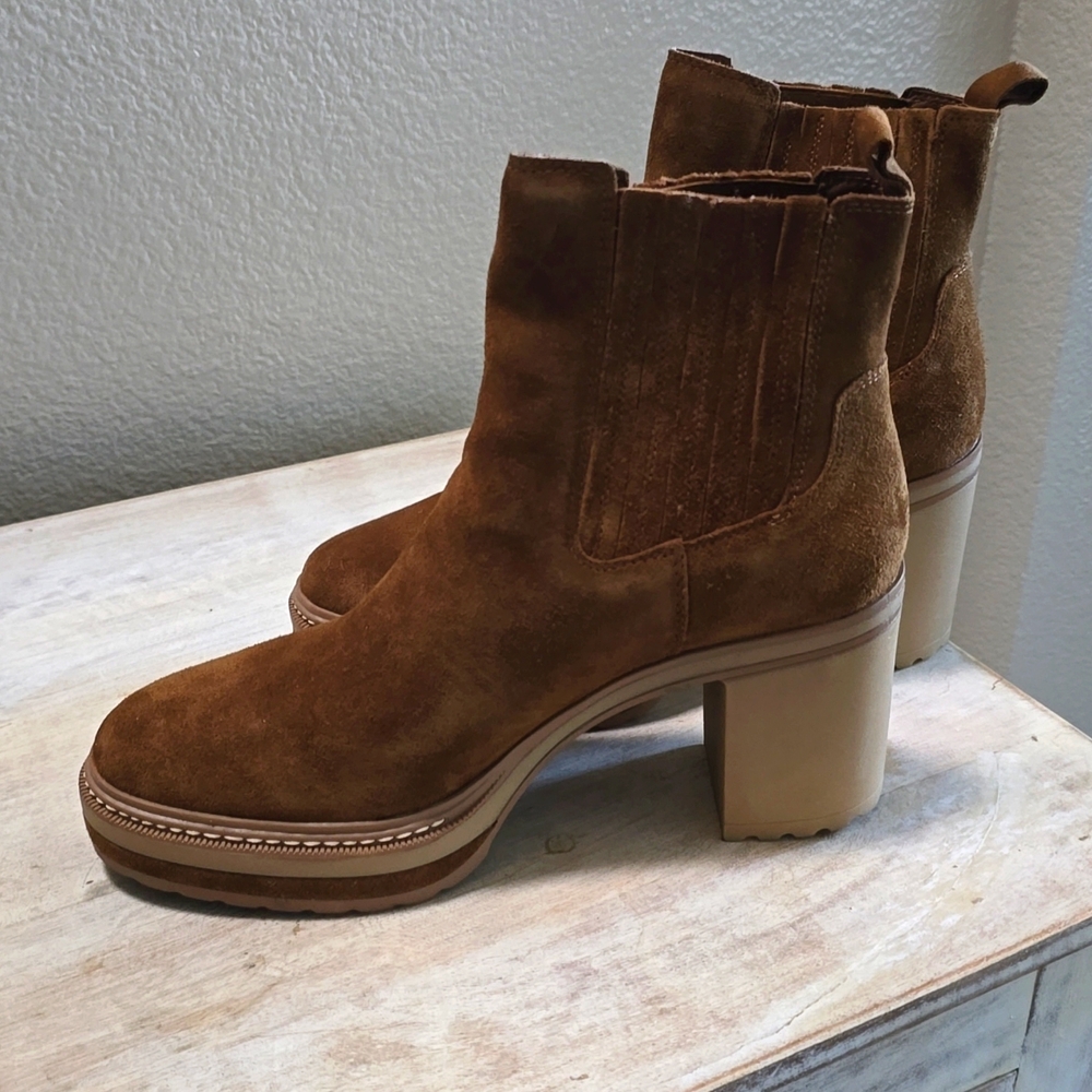 Steven Madden Chestnut suede boots ~